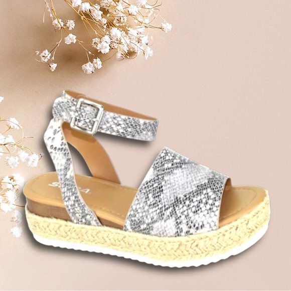 Soda Shoes - Soda Topic-s Women's Fashion Ankle Strap Buckle Platform Espadrille size 8